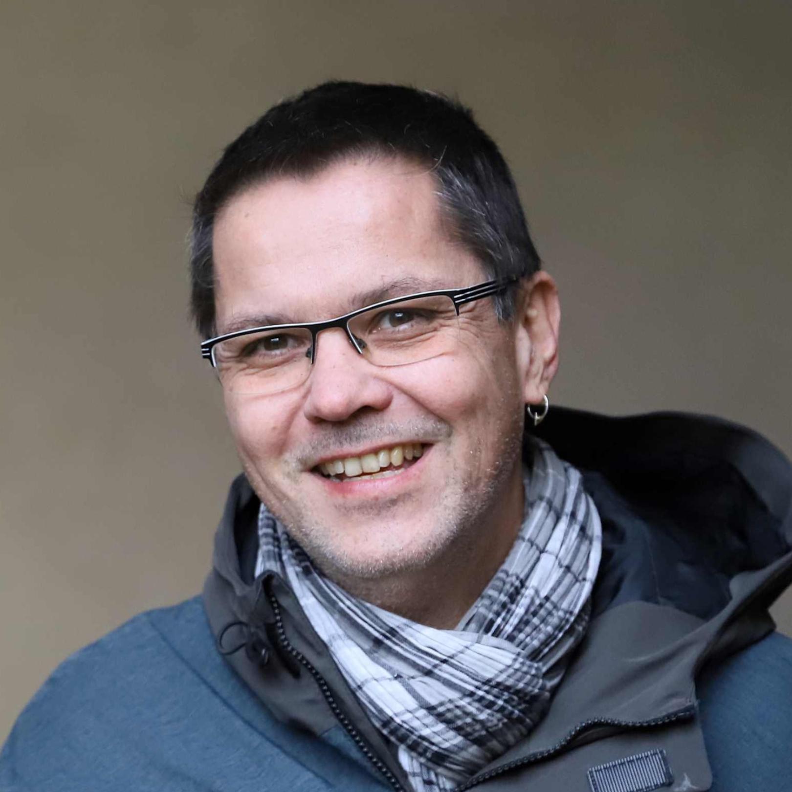 Portraitfoto von zwei Männern