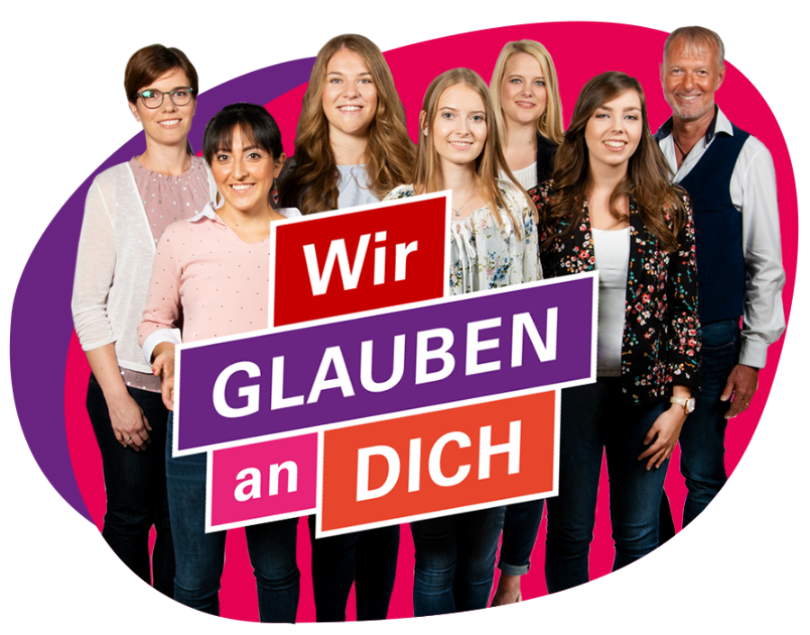 Ein Mann und 6 junge Frauen stehen in einer Gruppe zusammen und lächeln in die Kamera. (c) Bistum Trier/Agentur Propeller Ein Mann und 6 junge Frauen stehen in einer Gruppe zusammen und lächeln in die Kamera.