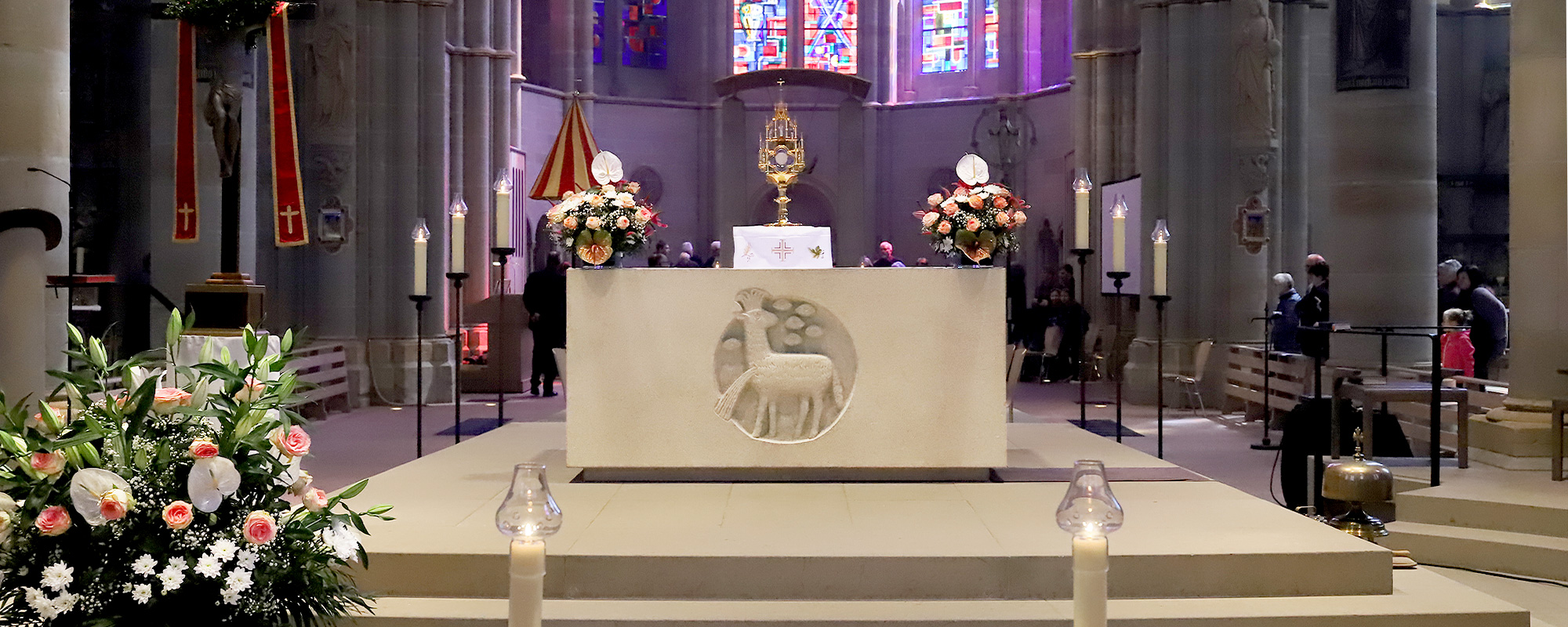 Altar in einer Kirche